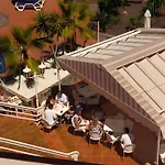 -'ღ'- Couples' Paradise. Insta-worthy Ocean Views. Appartement *
