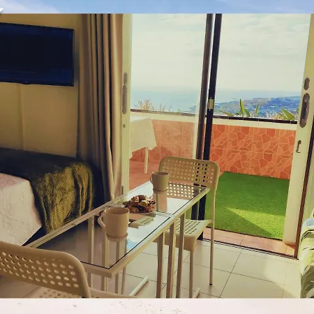 Lägenhet -'ღ'- Couples' Paradise. Insta-worthy Ocean Views. *